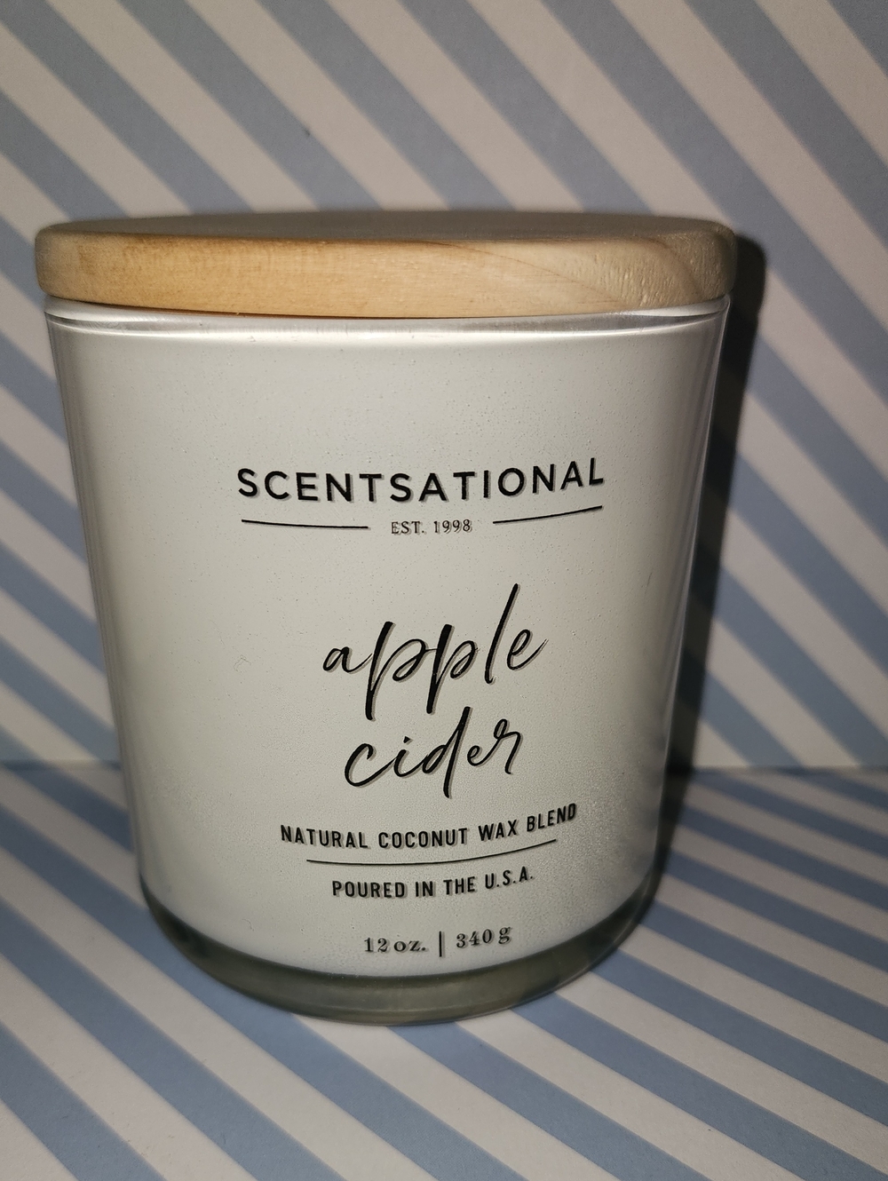 Brand New Scentsational Apple 🍎 Cider candle